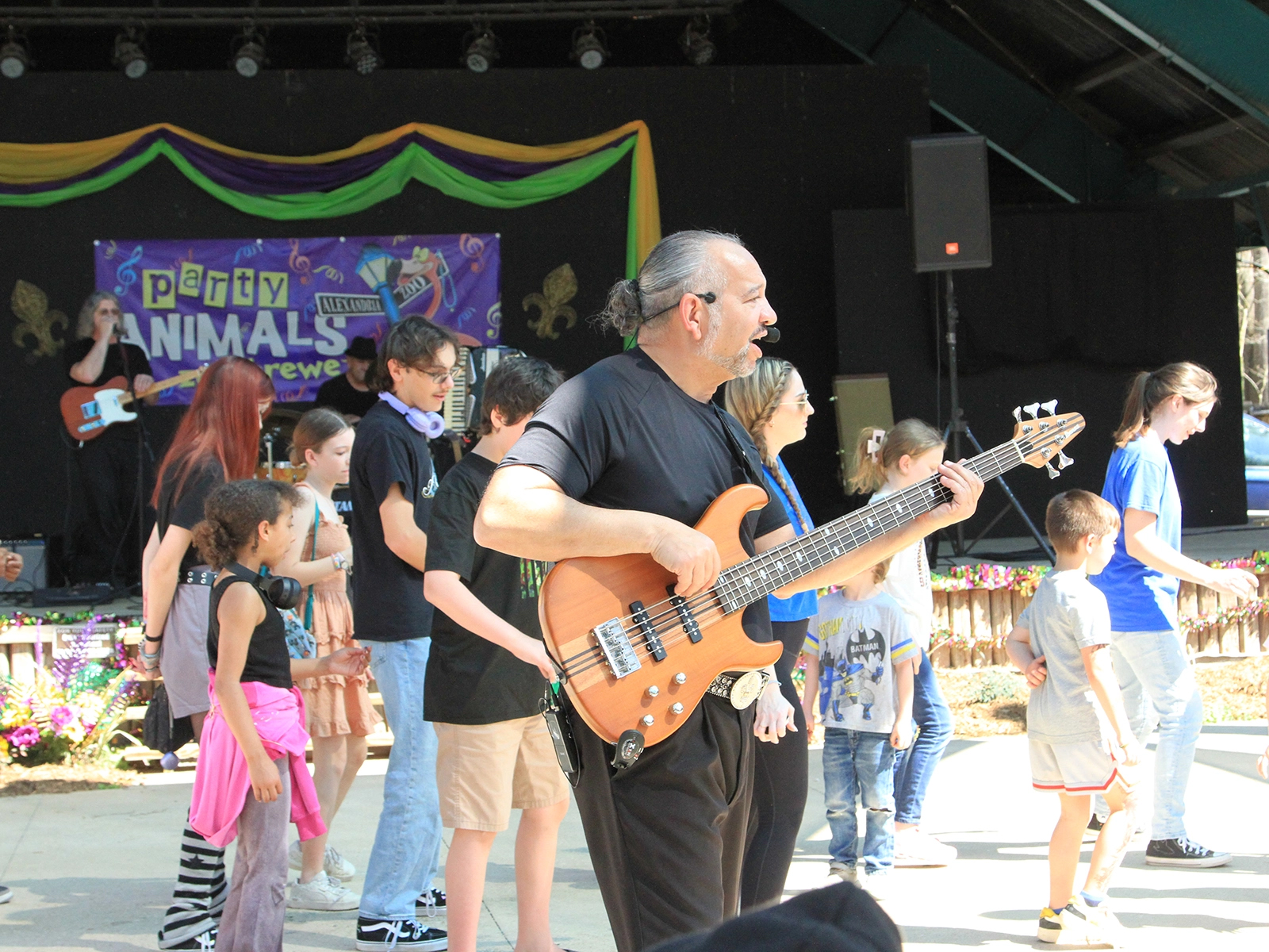 live music at Mardi Gras Party