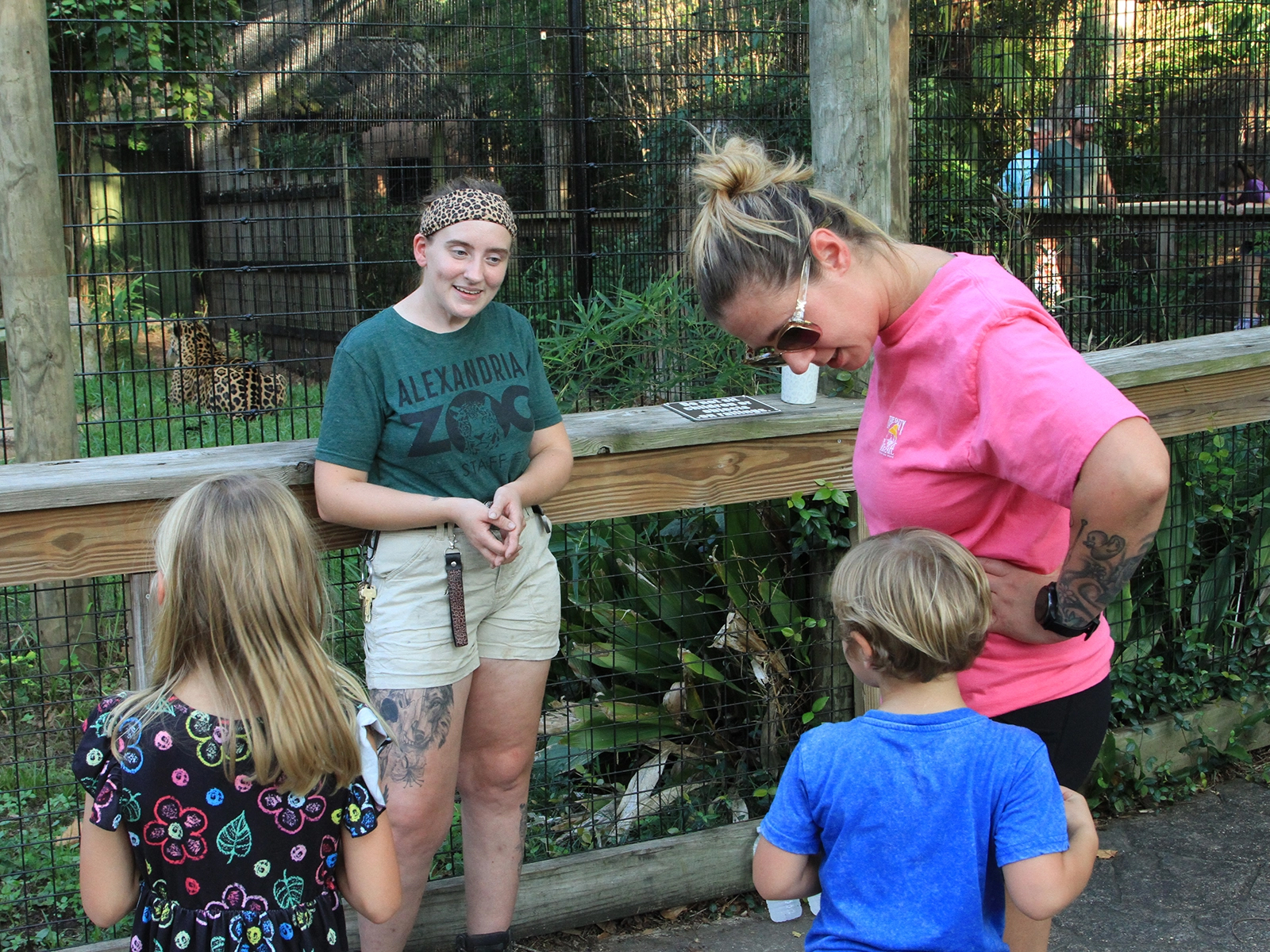 zoo keeper with FOTAZ members 